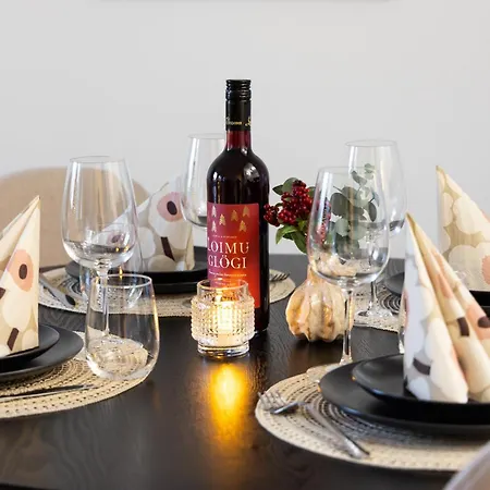 Adorable Arctic - Private Sauna & Free Parking *