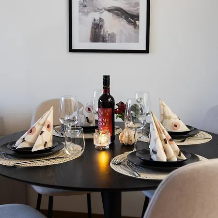 Adorable Arctic - Private Sauna & Free Parking * ロヴァニエミ