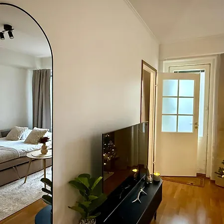 Adorable Arctic - Private Sauna & Free Parking Daire *