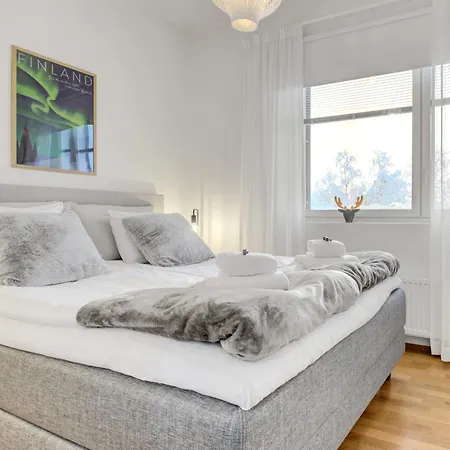 Adorable Arctic - Private Sauna & Free Parking Apartment *