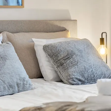 Adorable Arctic - Private Sauna & Free Parking * ロヴァニエミ