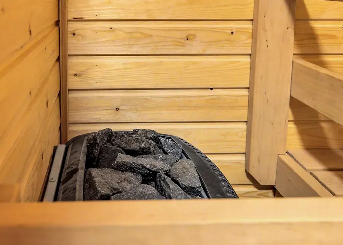 Adorable Arctic - Private Sauna & Free Parking